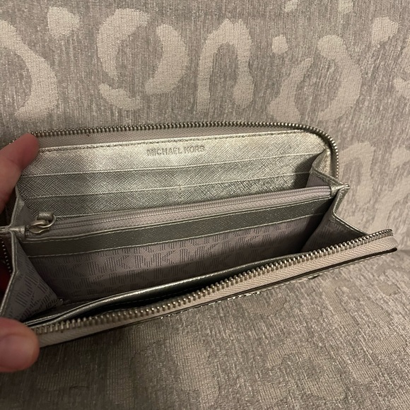 Michael Kors grey and silver special edition wallet - Picture 2 of 5